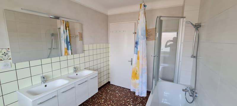 Haus mit 8 Zimmern (8)