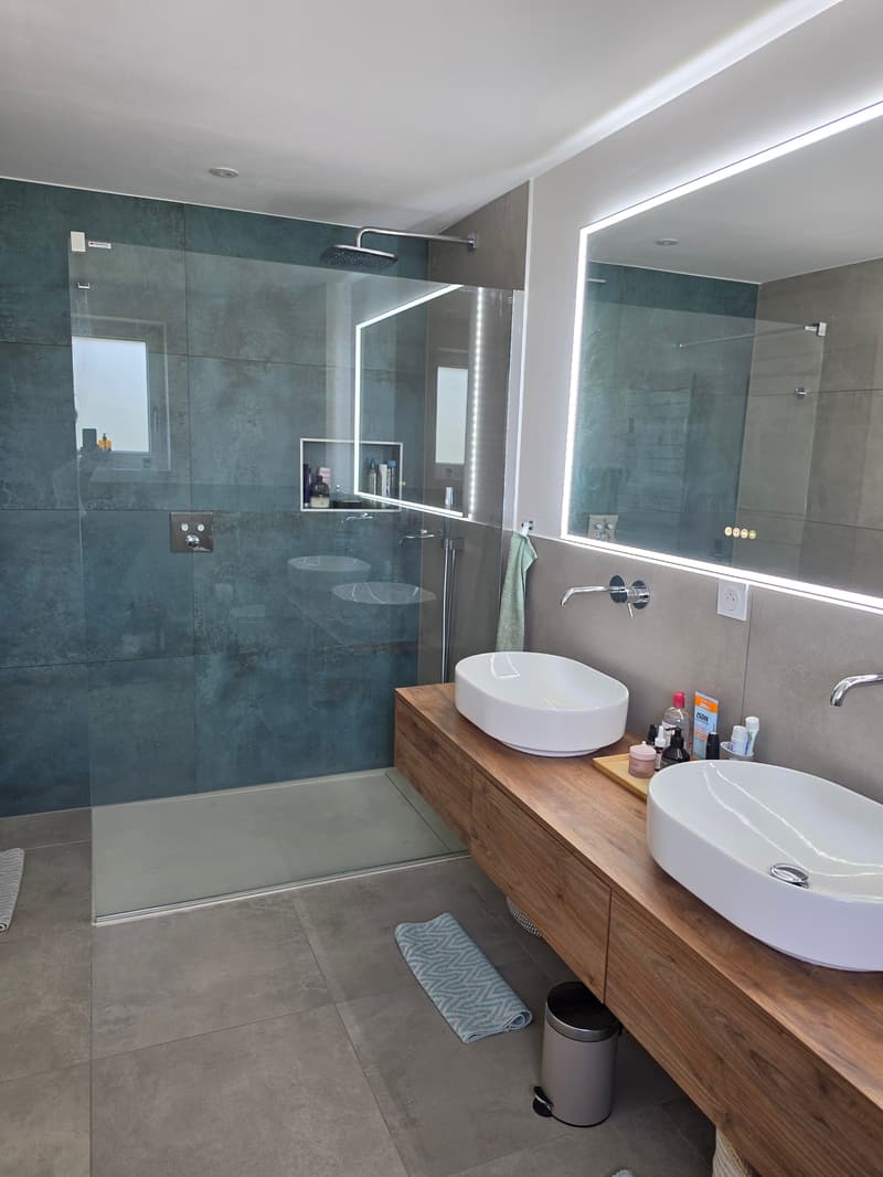 Spacieuse maison rénovée avec 5 chambres sur 18 ares (9)