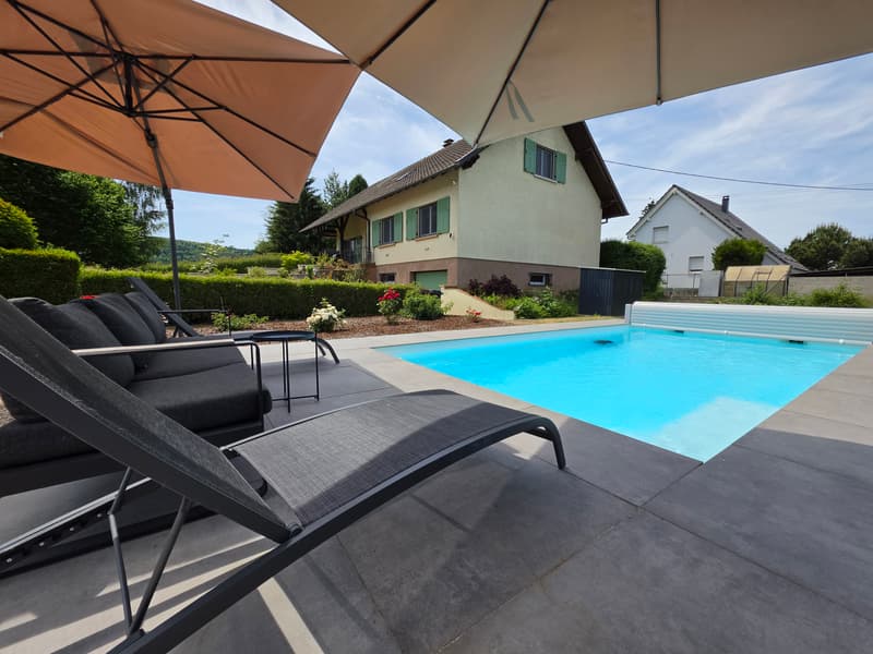 Spacieuse maison rénovée avec 5 chambres sur 18 ares (1)