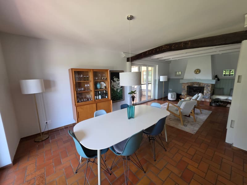 Spacieuse maison rénovée avec 5 chambres sur 18 ares (3)