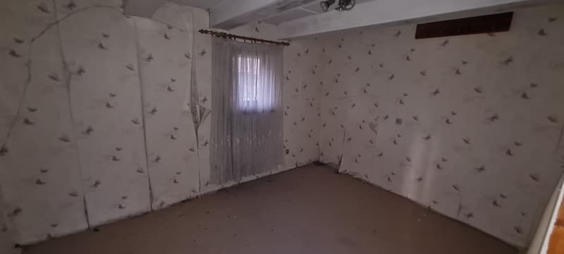 Bauernhof mit Nebengebäuden und Scheune (12)