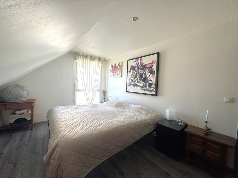 Duplex-Wohnung mit 4 Zimmern, Garten und Garage (6)