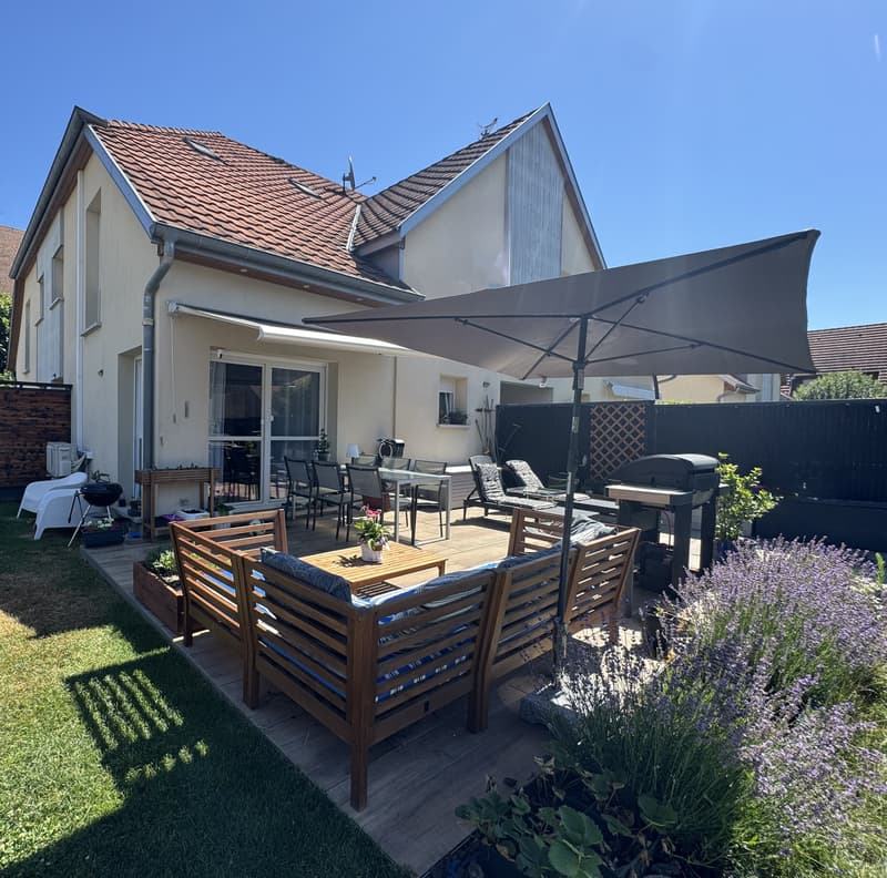 Duplex-Wohnung mit 4 Zimmern, Garten und Garage (1)