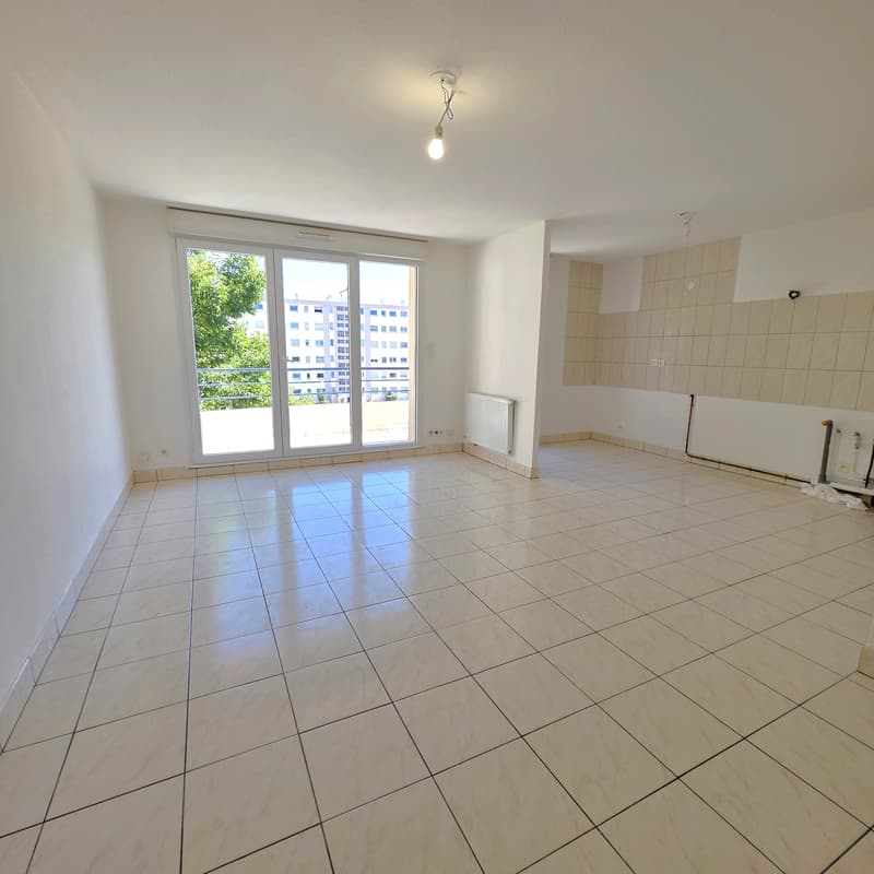 Drei-Zimmer-Wohnung von 66m² im dritten Stock (2)