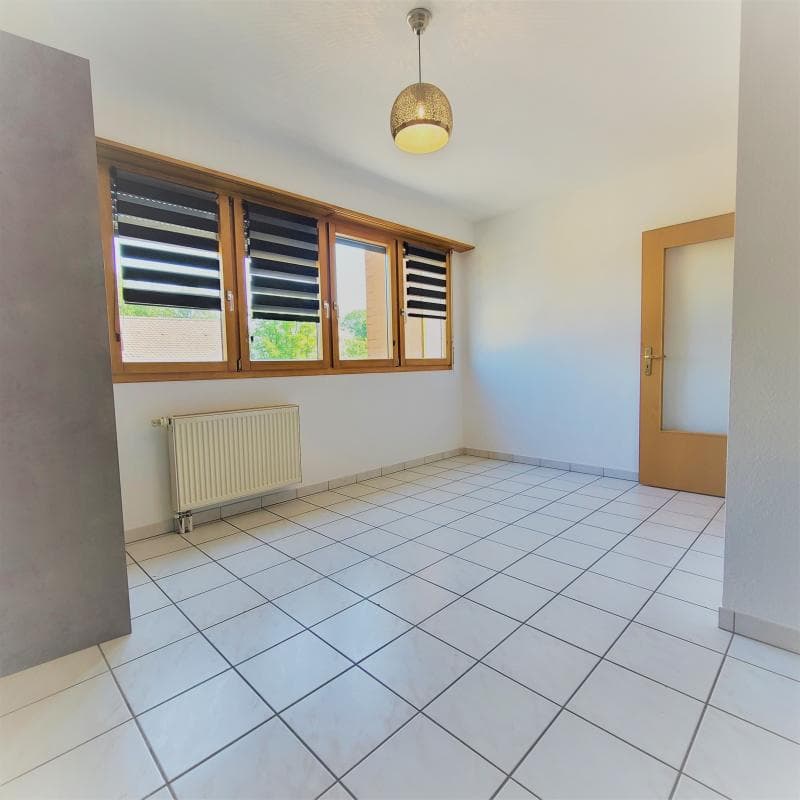 Spacieux F3 de 87m² au centre-village (2)