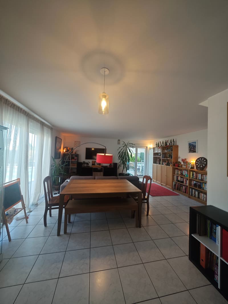 Le charme d'une maison familiale avec piscine dans un secteur privilégié (4)