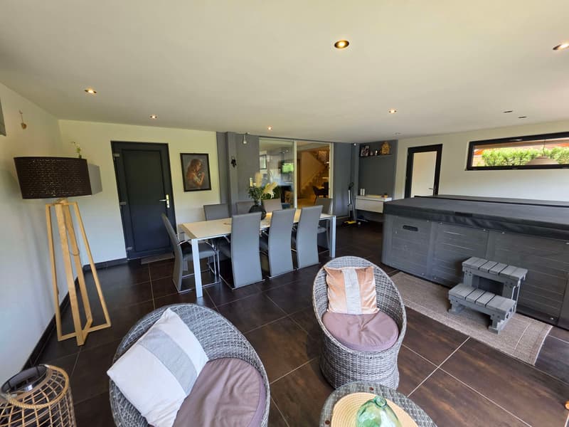 Maison contemporaine sur 14,40 ares (7)