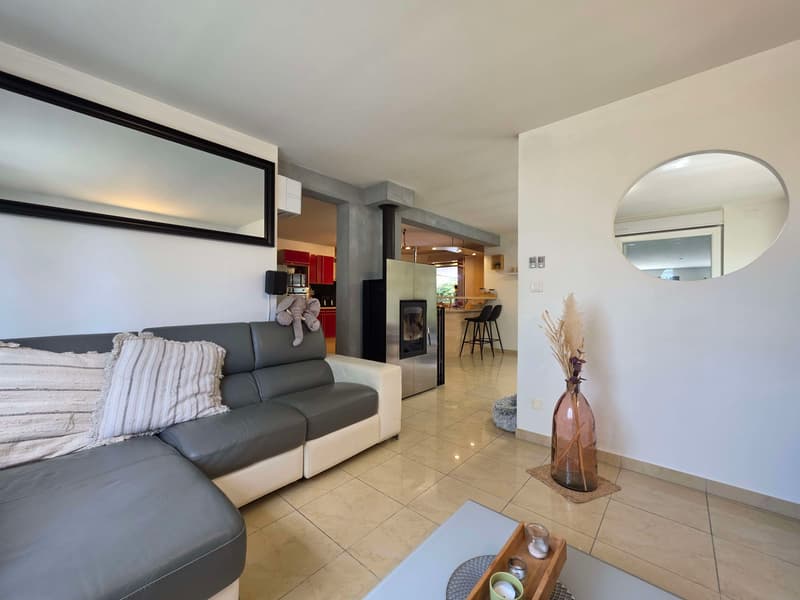 Maison contemporaine sur 14,40 ares (4)