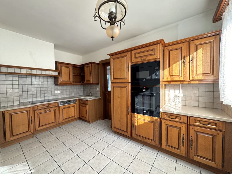 Plain pied surélevé de 115m² sur 7 ares (4)