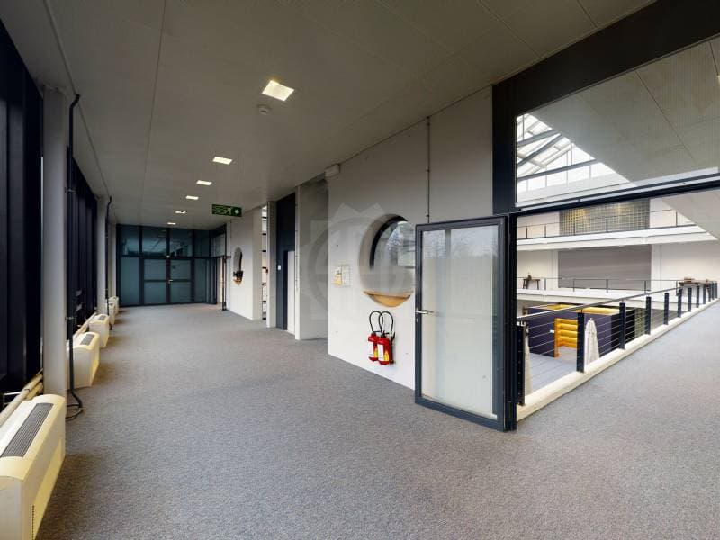 Grande surface industrielle - Meyrin (3)