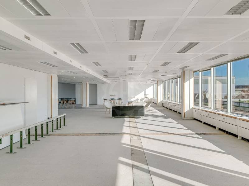 Bright Offices - Vernier (6)