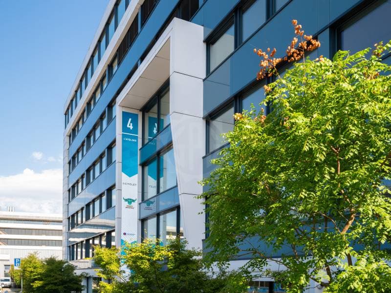 Grande surface industrielle - Plan-les-Ouates (1)
