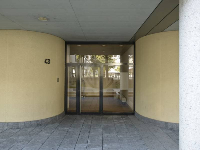 Parkplatz - Genf (4)