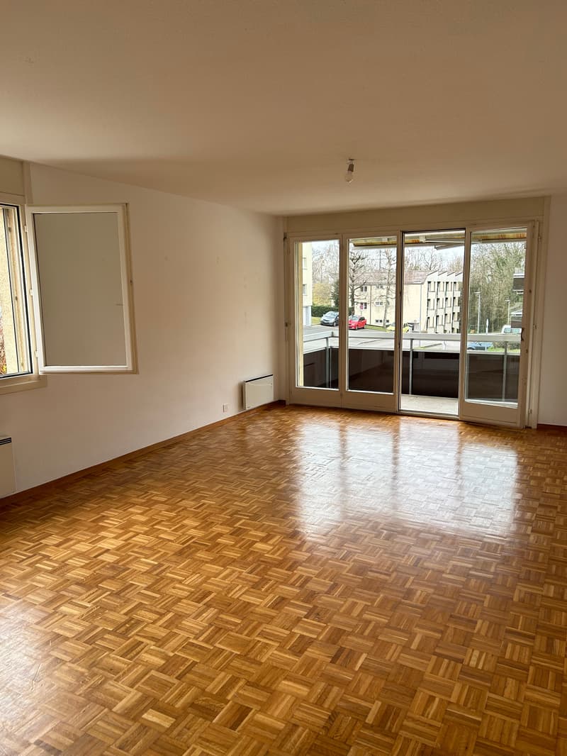 Dreizimmerwohnung in einer ruhigen Nachbarschaft in Tolochenaz (2)