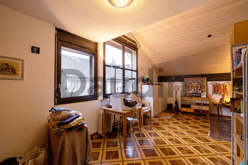Magnificent 6-room architect's villa in a quiet residential area (8)