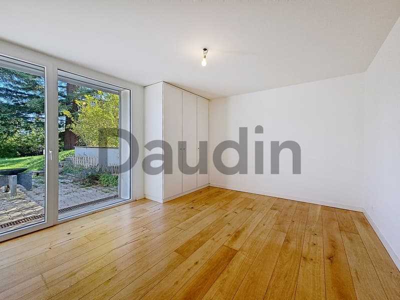 Individual villa with 14 rooms, completely renovated (8)