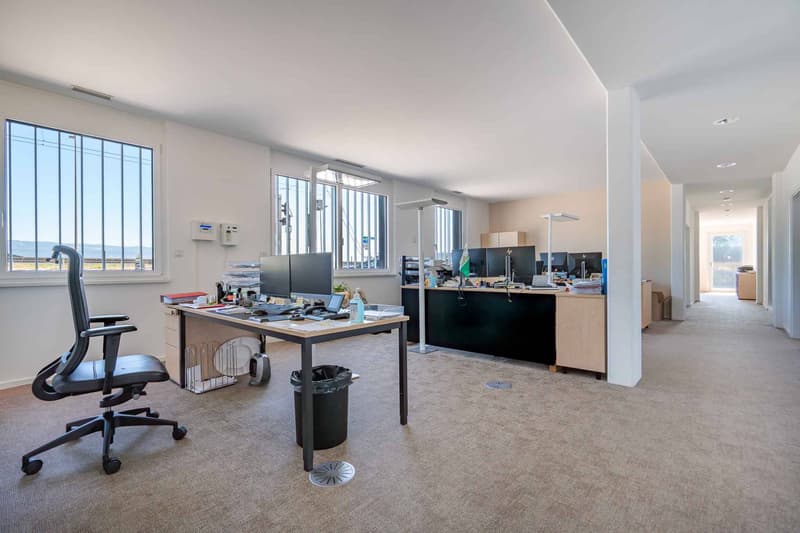 Administrative office building (5)