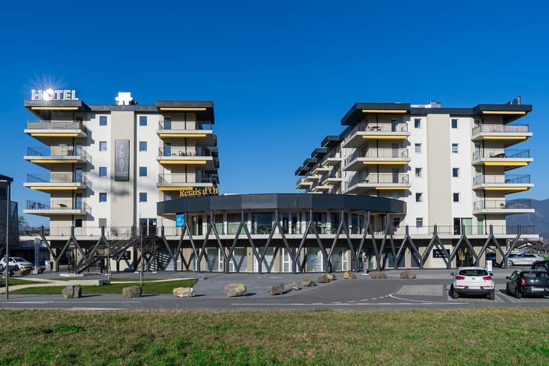 Arcade Gewerbe zur Miete in Collombey (1)