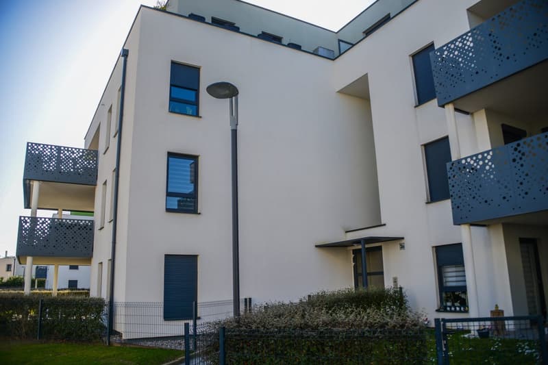 Appartement moderne de 3 pièces avec balcon à Sierentz (5)