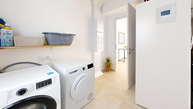 Maison à étage unique moderne avec finitions de haute qualité et vues ouvertes (12)