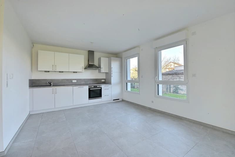 3-ROOM APARTMENT WITH GARDEN – MODERN & BRIGHT (7)