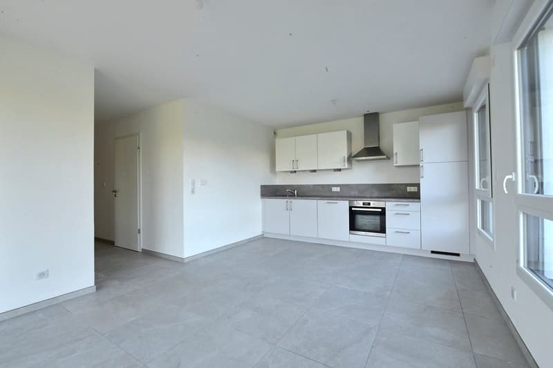 3-ROOM APARTMENT WITH GARDEN – MODERN & BRIGHT (6)