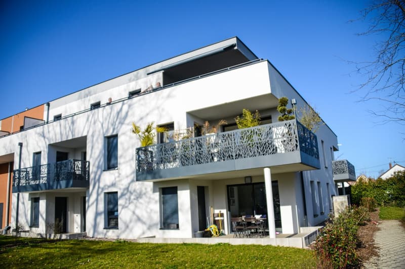3-ROOM APARTMENT WITH GARDEN – MODERN & BRIGHT (3)