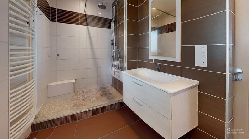 Bright and spacious 4-room apartment – 84 m² – Available immediately (9)