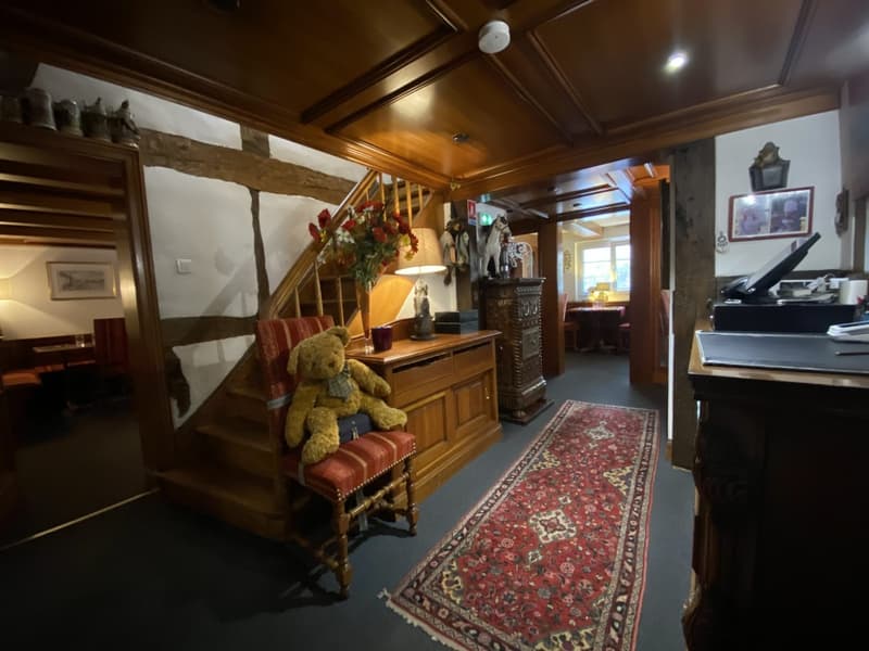 Café-Restaurant de Caractère à Vendre à Hesingue – 430 m² de Charme Alsacien (9)