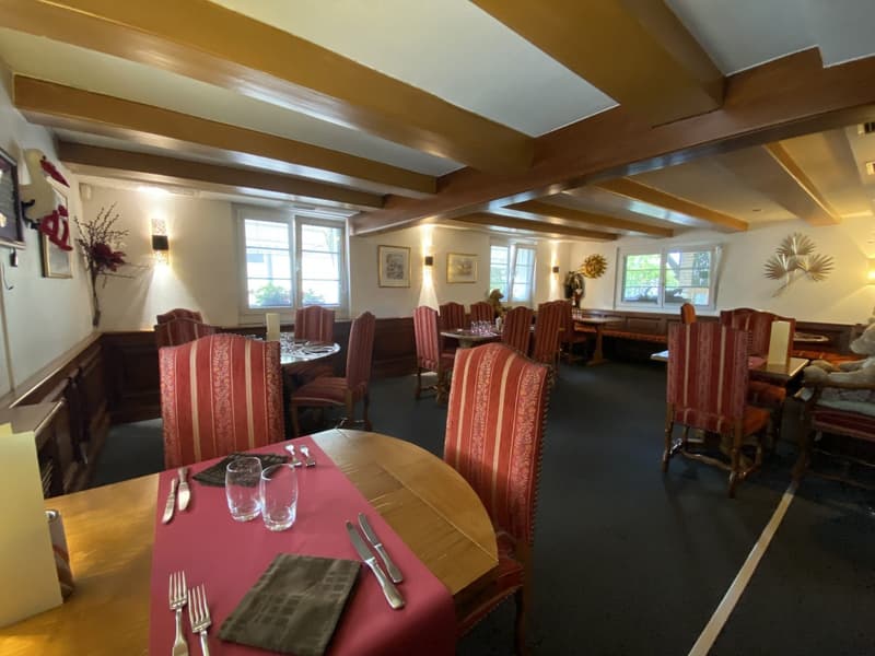 Café-Restaurant de Caractère à Vendre à Hesingue – 430 m² de Charme Alsacien (5)