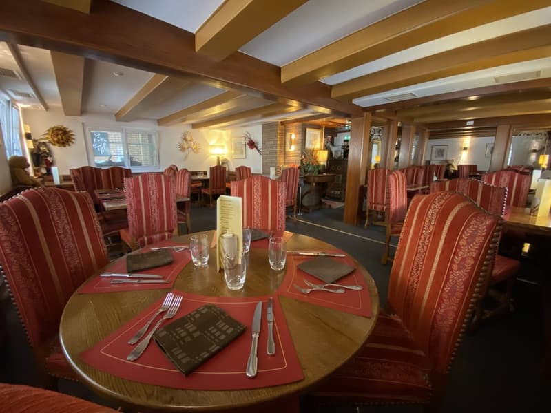 Café-Restaurant de Caractère à Vendre à Hesingue – 430 m² de Charme Alsacien (4)