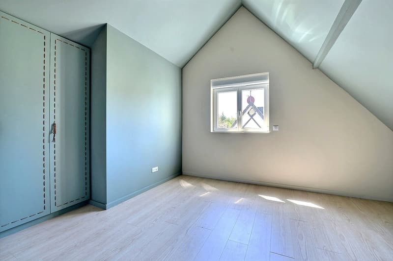 Einfamilienhaus in Buschwiller. 179 m², 6 Zimmer, 4 Schlafzimmer. (21)