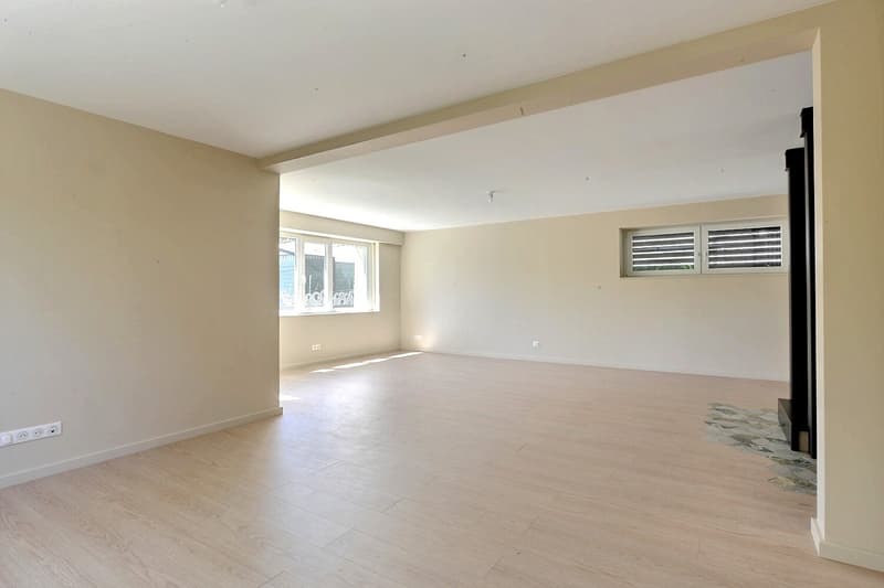 Einfamilienhaus in Buschwiller. 179 m², 6 Zimmer, 4 Schlafzimmer. (8)