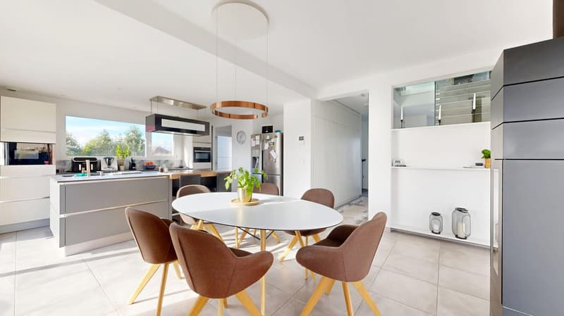 Modern, networked single-family house (7)