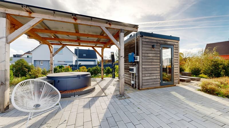 Modern, networked single-family house (30)