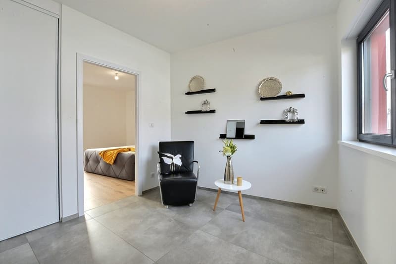 Maison résidentielle moderne durable – Style, confort et mobilité aux portes de Bâle (12)