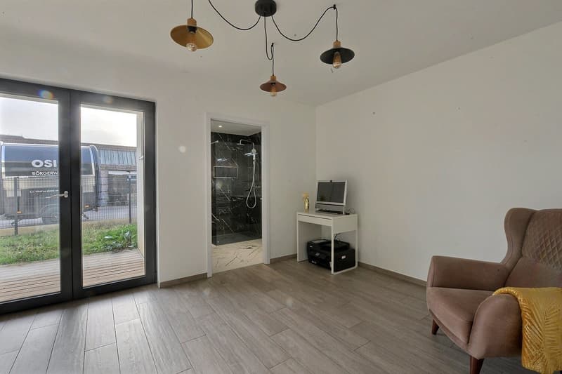 Maison résidentielle moderne durable – Style, confort et mobilité aux portes de Bâle (7)