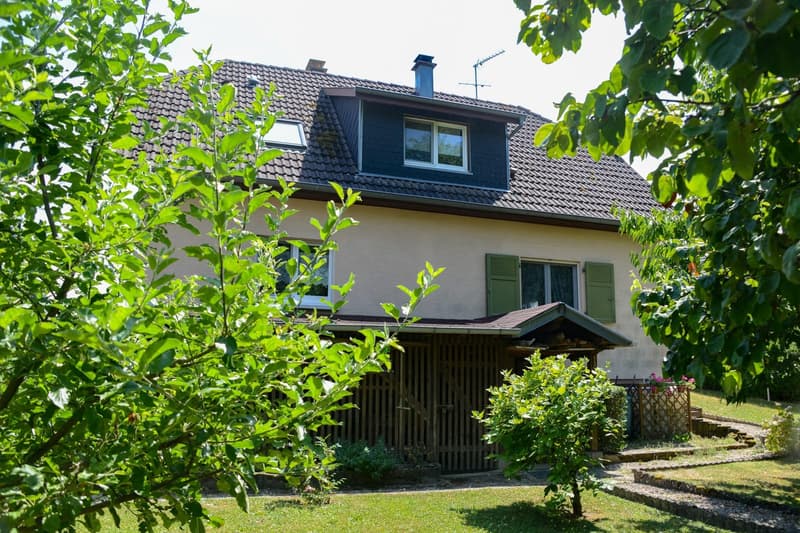 Folgensbourg – Freistehendes Einfamilienhaus mit großem Grundstück und privatem Wald (24)