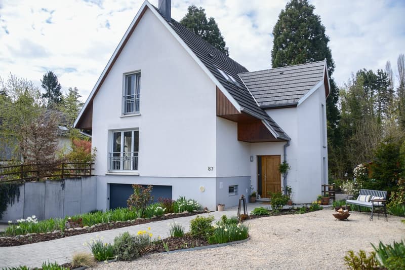 EXKLUSIVES EINFAMILIENHAUS AM WALDRAND – RUHE, NATUR & NÄHE ZU BASEL (16)