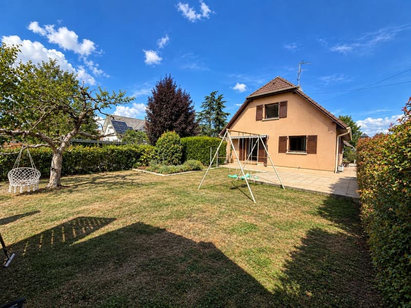 Single-family house 120 m² with garden and garage — Saint-Louis (68) (1)