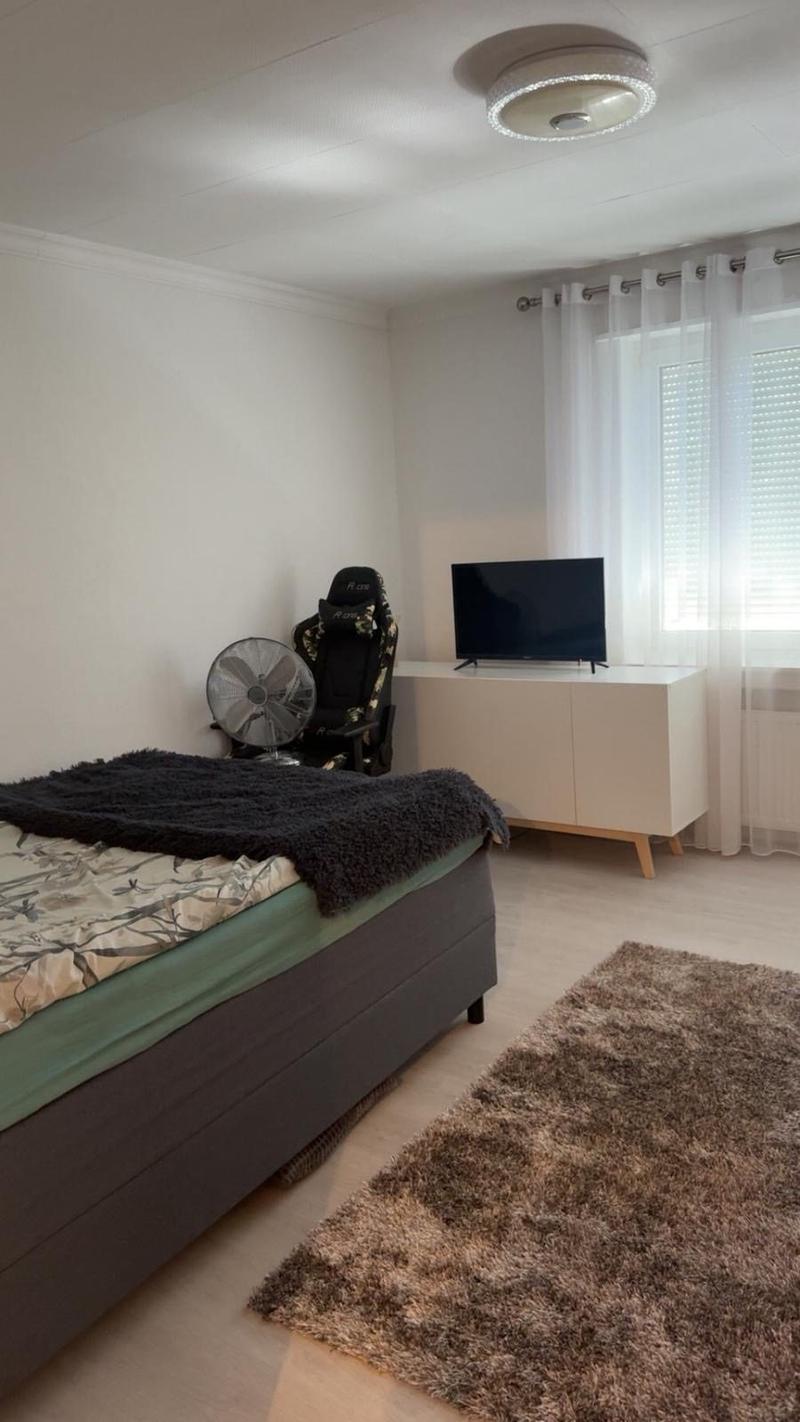 * : Furnished detached house 160 m² – 5 bedrooms – Garden – Garages – Saint-Louis (12)