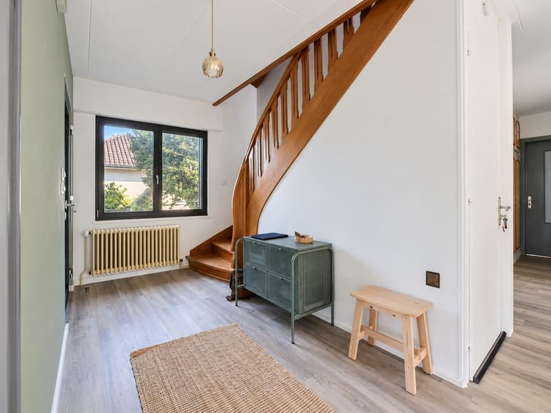 Spacious 5-Bedroom Family Home, 165 m², Full Basement and 3-Car Garage in Sausheim (14)