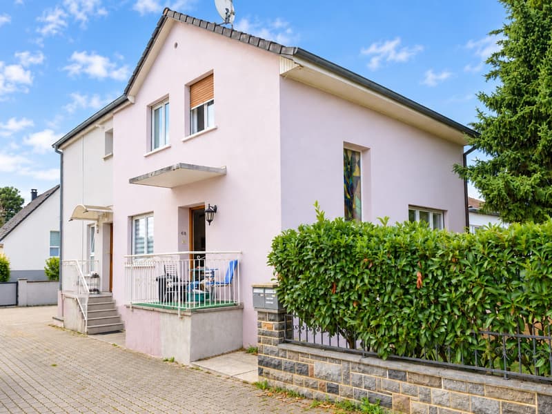 6-Zimmer-Einfamilienhaus in Hésingue Frankreich (1)