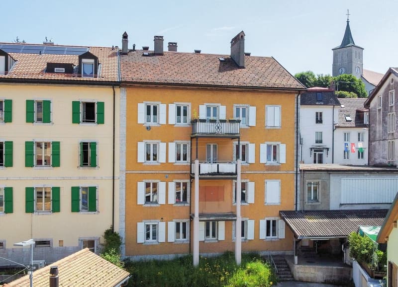 Immeuble locatif de 4 logements et un 1 commerce Au coeur de Ste-Croix (2)