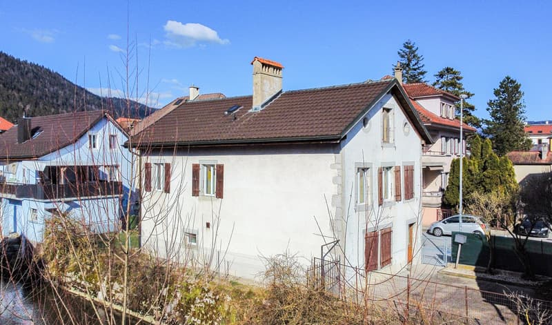 Village House with 6 Rooms By the River with Small Garden (1)