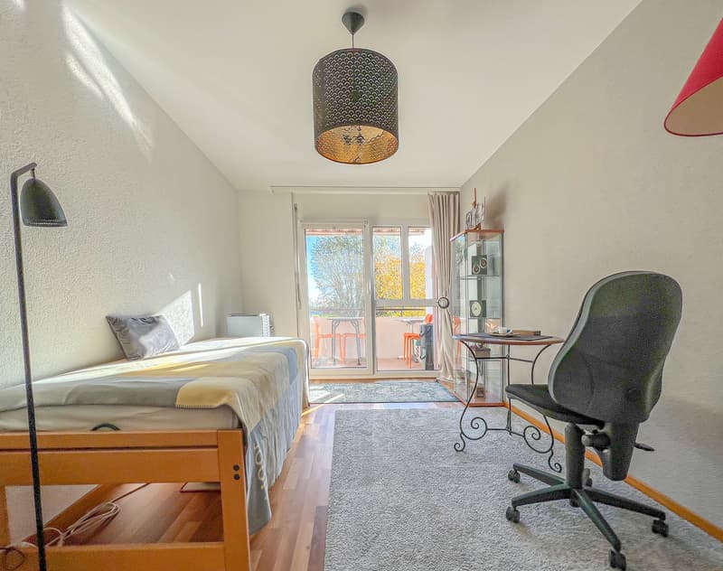 Chambre N° 2 avec accès au blacon
