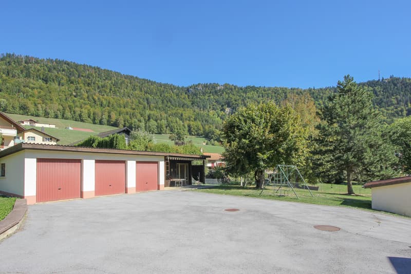 Garages indépendants et cabanon de jardin