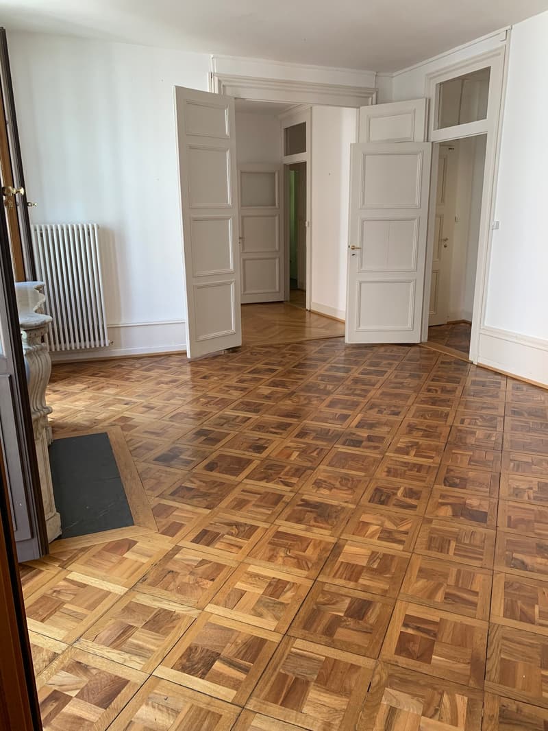 RUE DES PAQUIS - Appartement de 5 pièces au 2ème étage (6)