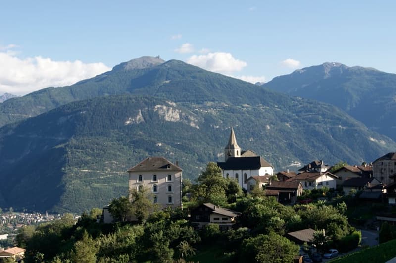 BETWEEN SIERRE AND CRANS-MONTANA - VIEW - BUILDING LAND (3)