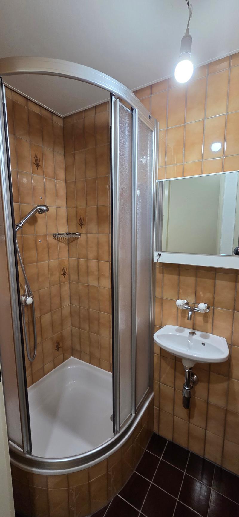 Four-room apartment with terrace in Clos Belmont (7)